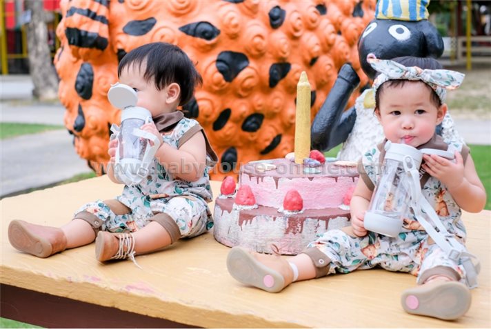 Richell(ริเชล) AXSTARS แก้วหลอดดูดกันสำลัก คว่ำไม่หก 450 มล.พร้อมสายคล้องคอ สีเทา